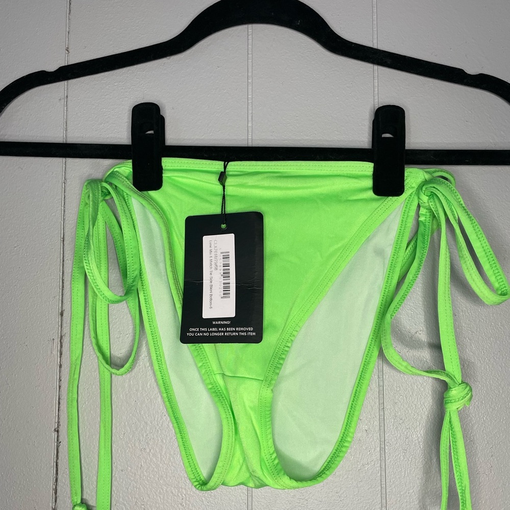 Pretty Little Thing Mic and March Bikini Bottom Size 6